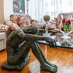 Vintage And Warm 2Br Apartament In Tirana