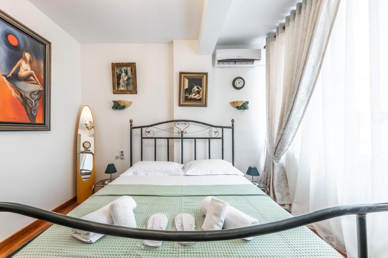 Vintage And Warm 2br In Apartament Tirana