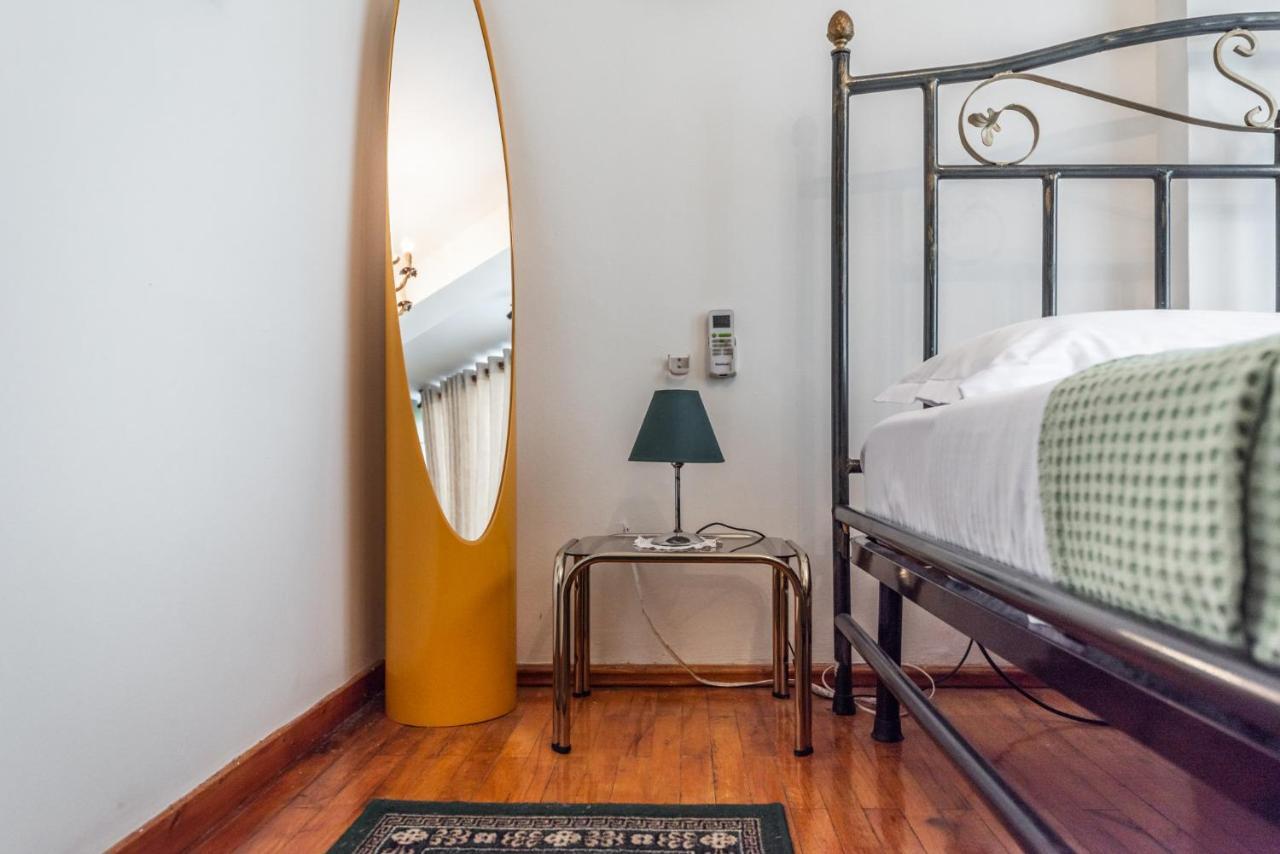 Vintage And Warm 2br In Apartament