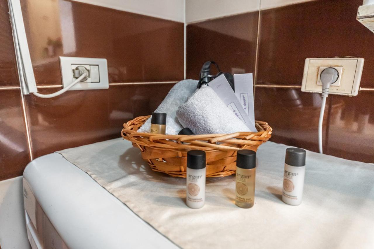 Apartament Vintage And Warm 2br In Tirana