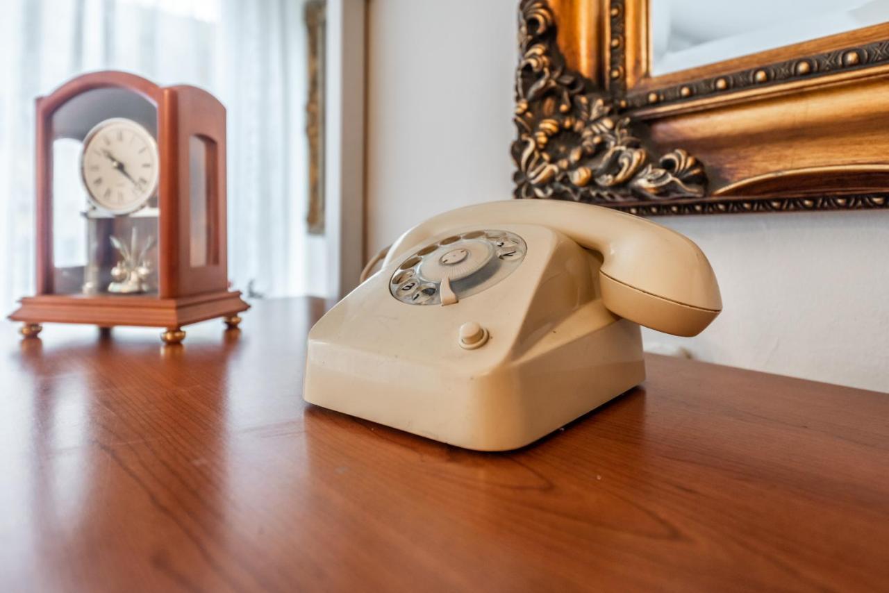 Vintage And Warm 2br In Apartament